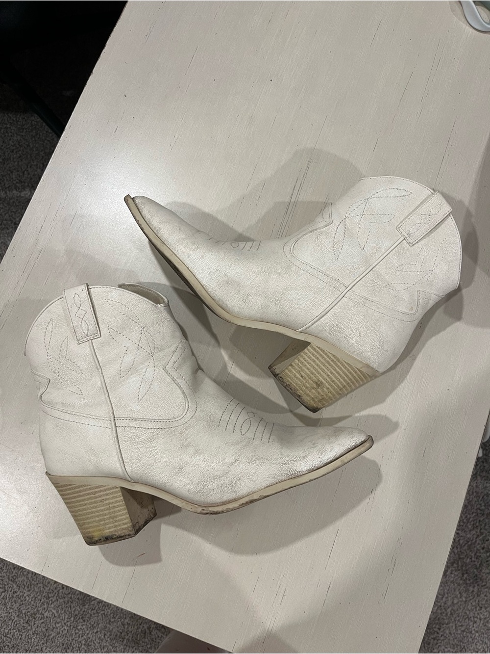 Women's White Western Heeled Ankle Boots